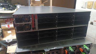 Supermicro 4U CSE-847, 45x3,"5 HDD JBOD