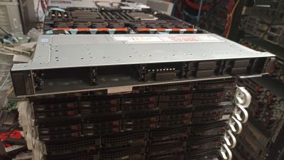 Dell 1U 2SFF+8NVME R640, 2x Xeon Silver 4114, 16GB RAM
