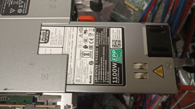 Dell 1U 2SFF+8NVME R640, 2x Xeon Silver 4114, 16GB RAM