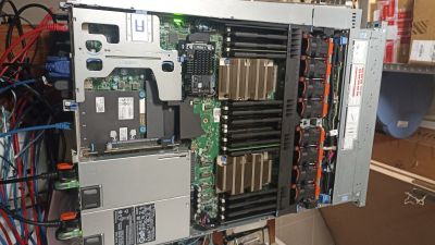 Dell 1U 8SFF R640, 2x Xeon Gold 6138, 8GB RAM