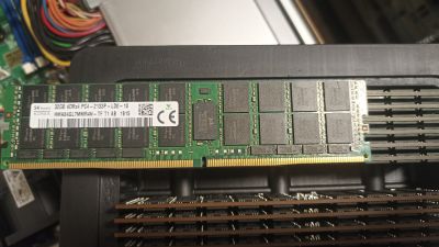 32GB DDR4 ECC Registered 4DRx4 PC4-2133P-LD0-10