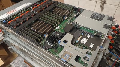 Dell R640 1U 8SFF 2PSU, 2x Xeon Gold 6138 - 1F94DP2