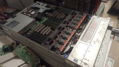 Dell R640 1U 8SFF 2PSU, 2x Xeon Gold 6138 - 2061HQ2