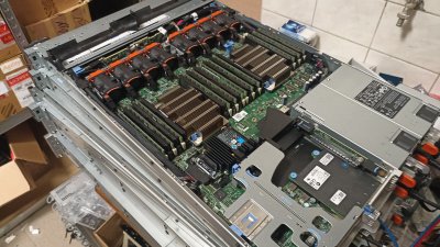 Dell R640 1U 8SFF 2PSU, 2x Xeon Gold 6138 - 3CPGMR2