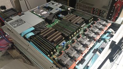 Dell R640 1U 10SFF (8NVME) 2PSU, 2x Xeon Silver 4214 - BJBWPY2