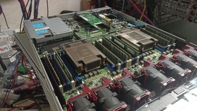 HP ProLiant DL360 Gen9 1U 8SFF 2PSU, 2x E5-2650v3, 128GB RAM - CZJ51802LH