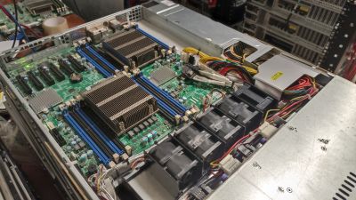 1U Supermicro, X9DRD-LNN4F, 2xE5-2600 [Nestartuje]