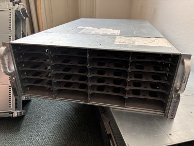 Supermicro 4U CSE-847, 36x3,"5 HDD